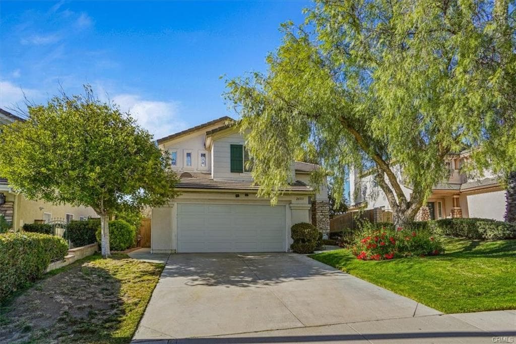Charming Home in the Fair Oaks Ranch Community!